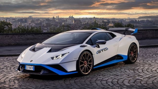 Dán phim cách nhiệt cho xe Lamborghini